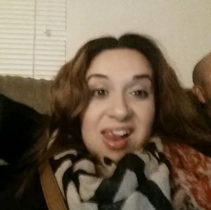 Meet your Posher, Consuelo